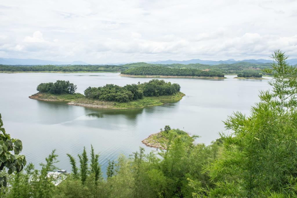 Thawsi Lake Hill Si Sawat Экстерьер фото